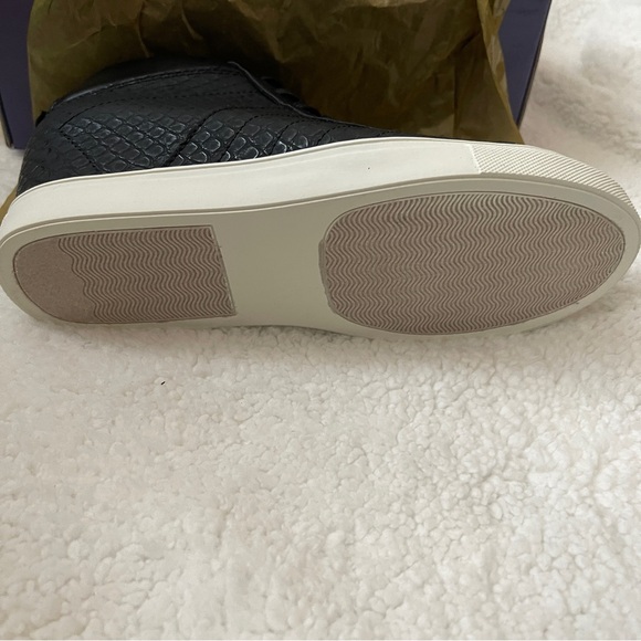 NEW WITH BOX (NWB) Madden Girl Supastud Black Pari Wedge Heeled Sneakers - Picture 5 of 6